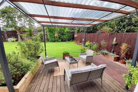 Covered seating area 1 new.jpg