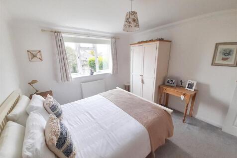 Bedroom 3a new.jpg