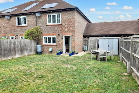 Rear garden 1 new.jpg