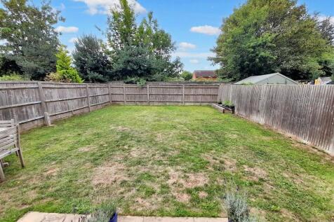 Rear garden 2 new.jpg