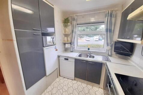 Kitchen new.jpg