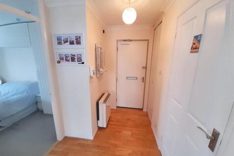 Entrance hall new.jpg