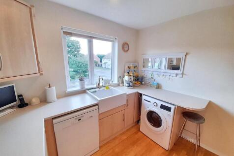 Kitchen new.jpg