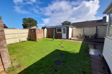Rear garden 6.jpg