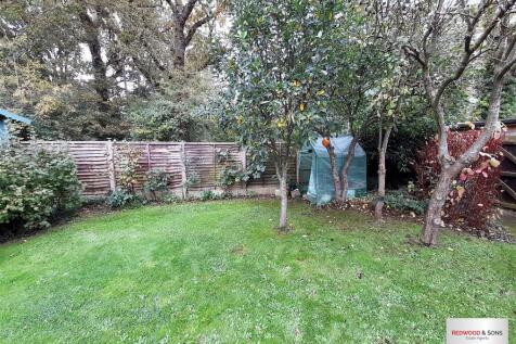 Rear garden 5 new.jpg