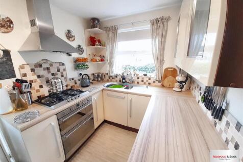 Kitchen 1 new.jpg