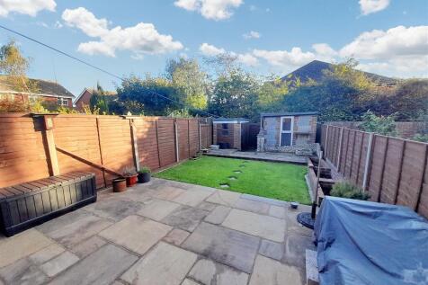 Rear garden 2 new.jpg