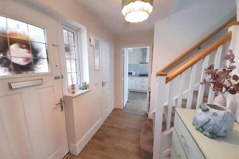 Entrance hall new.jpg