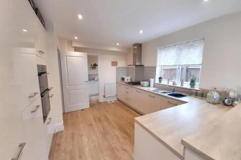 Kitchen dining room 1 new.jpg