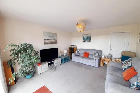 Living room 2 new.jpg