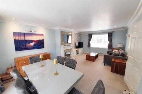 Living / dining room