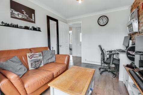 Family Room/Study/Bedroom 5
