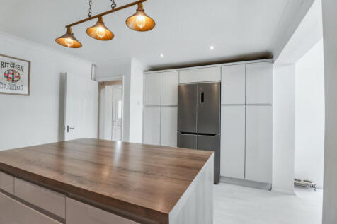 Kitchen / Breakfast Room