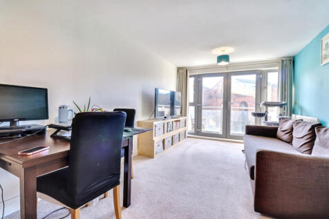 Lounge/Kitchen
