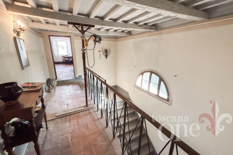 villa cevoli -2.jpg