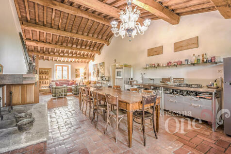 CASALE AMBRA-8.jpg