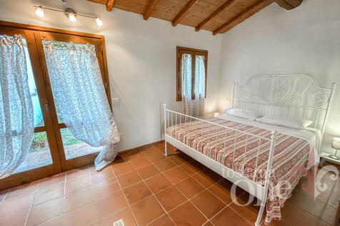 0127CASALE OLIVETO.j