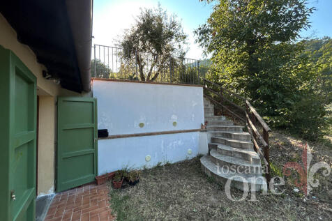 0213CASALE OLIVETO.j