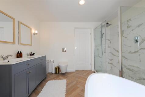 En-suite..jpg
