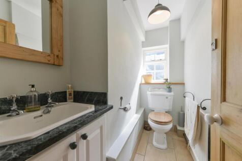 Tatt Cottage6.jpg