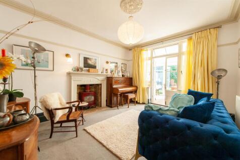 Dining Room.jpg