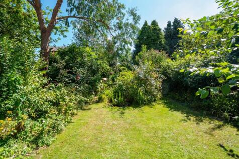 Rear Garden..jpg