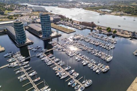 Chatham MAritime Marina.....jpg