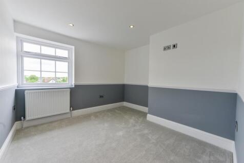 Flat 1, 12 Marine Gardens2.jpg
