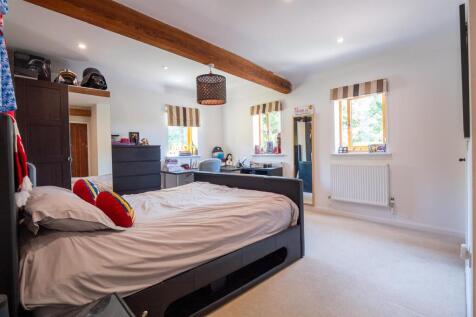 Bedroom 3.jpg