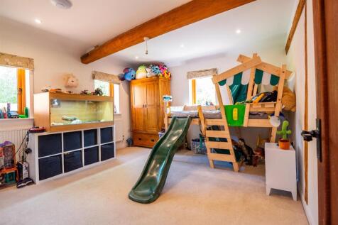 Bedroom 4.jpg
