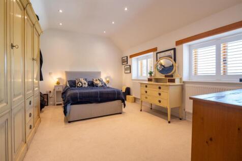 Bedroom 5.jpg