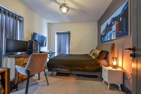 Camm House Hawkinge7.jpg