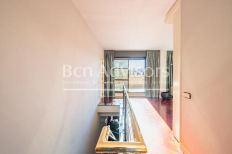 increible-atico-duplex-con-gran-terraza-eixampl...