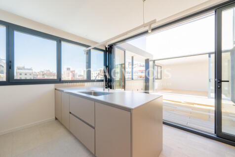 excelente-atico-duplex-con-2-terrazas-en-rambla...