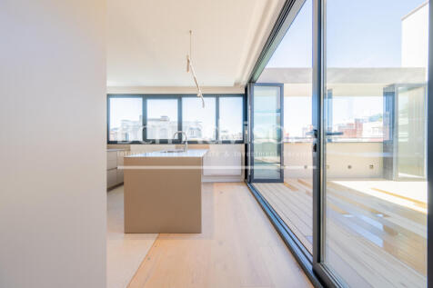 excelente-atico-duplex-con-2-terrazas-en-rambla...
