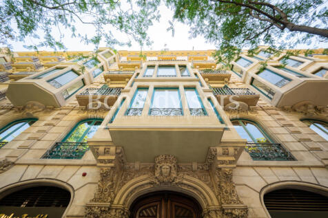 Impresionante-y-amplio-piso-con-reforma-de-lujo...