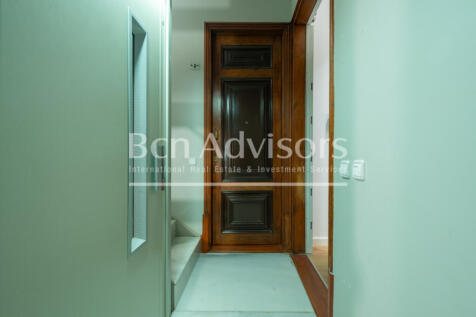 Impresionante-piso-modernista-reformado-en-finc...