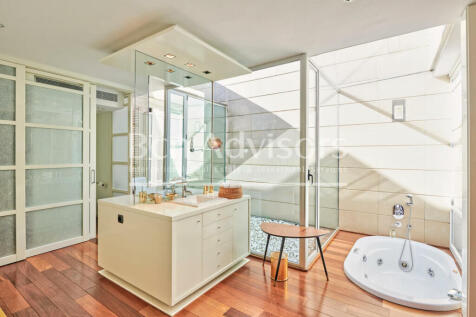 esplendida-casa-con-vistas-a-toda-la-ciudad-en-...