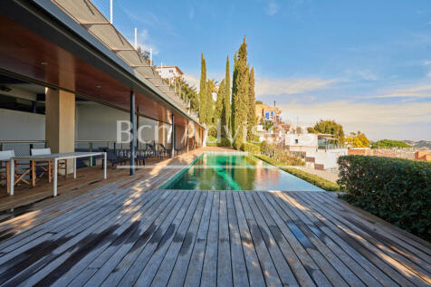 esplendida-casa-con-vistas-a-toda-la-ciudad-en-...
