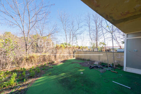 Casa-a-reformar-en-Pedralbes-con-maravillosas-v...