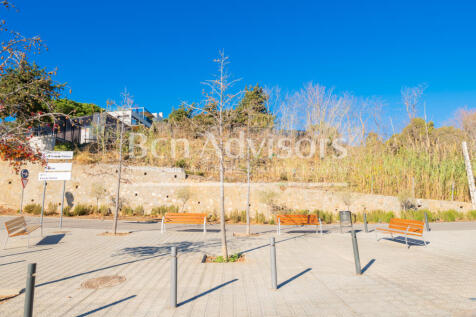 Casa-a-reformar-en-Pedralbes-con-maravillosas-v...