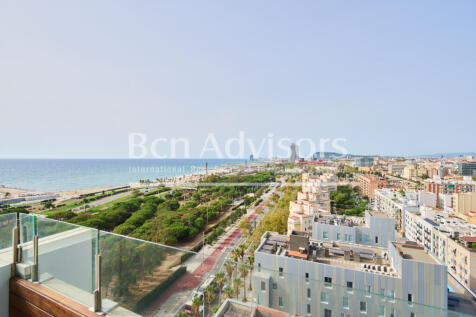 extraordinario-atico-con-terraza-y-vistas-al-ma...
