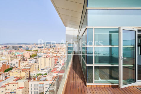 extraordinario-atico-con-terraza-y-vistas-al-ma...