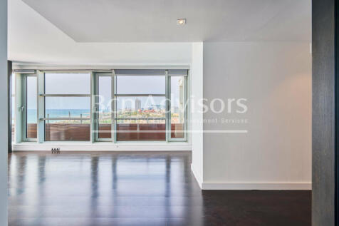 extraordinario-atico-con-terraza-y-vistas-al-ma...