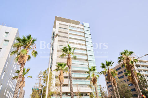 extraordinario-atico-con-terraza-y-vistas-al-ma...