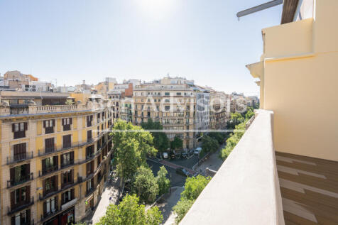 Maravilloso-atico-con-terraza-y-vistas-a-Rambla...