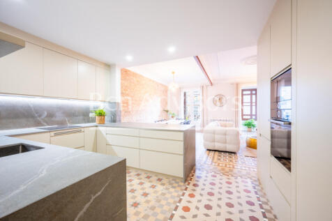 Espectacular-piso-modernista-reformado-a-estren...