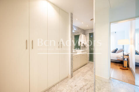 Exclusive-renovated-property-in-a-Modernist-bui...