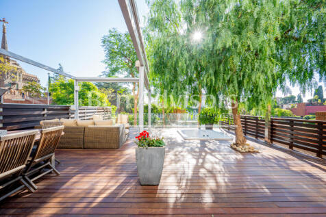 Deslumbrante-y-moderna-casa-con-jardin-terraza-...