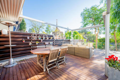 Deslumbrante-y-moderna-casa-con-jardin-terraza-...